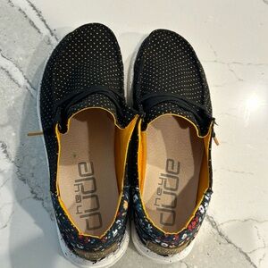 Adorable Hey Dude Women’s Slip on Sneakers. Like new.